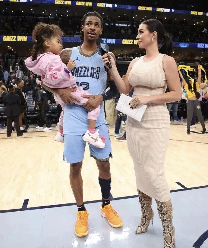 富保罗:湖人要用里夫斯换3J!他这特么是假传圣旨!!!