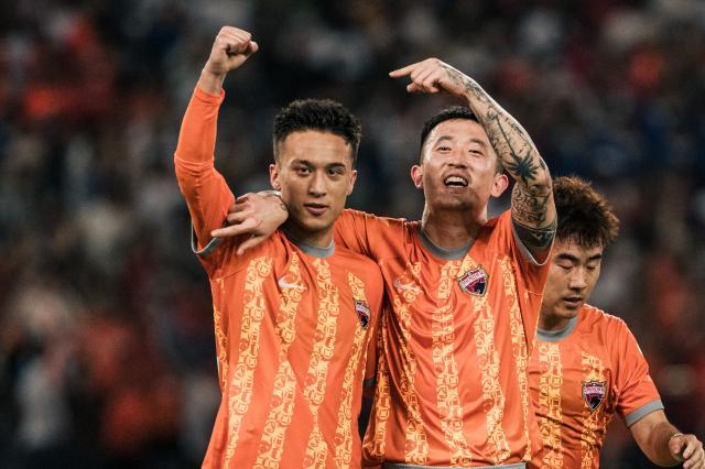 Kaiyun sports-16岁283天! 深足夏合扎提刷新中超最年轻进球纪录