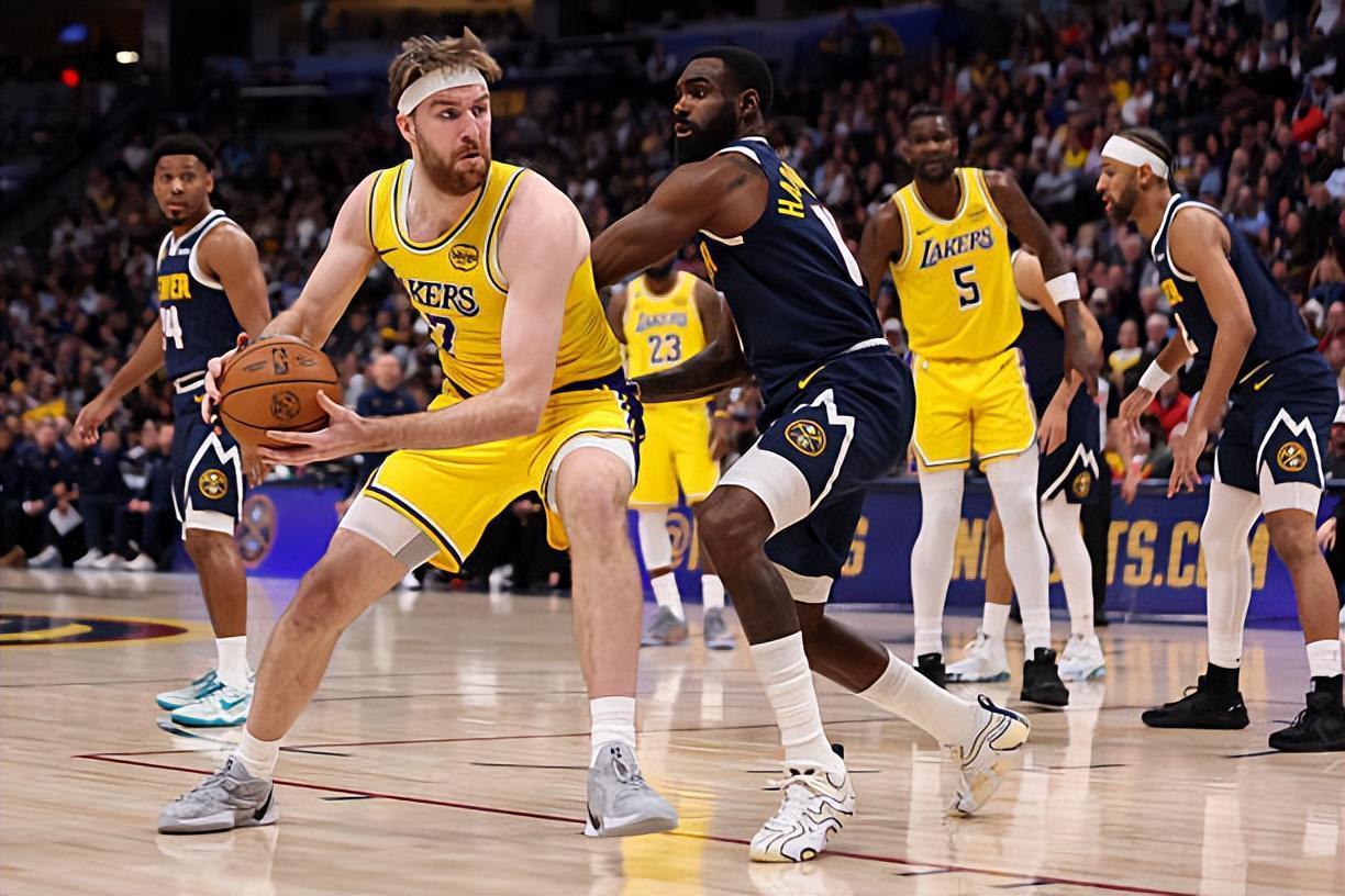 开云娱乐-得分能力确实相当出色，内线新星的出场给湖人带来了新的变化？